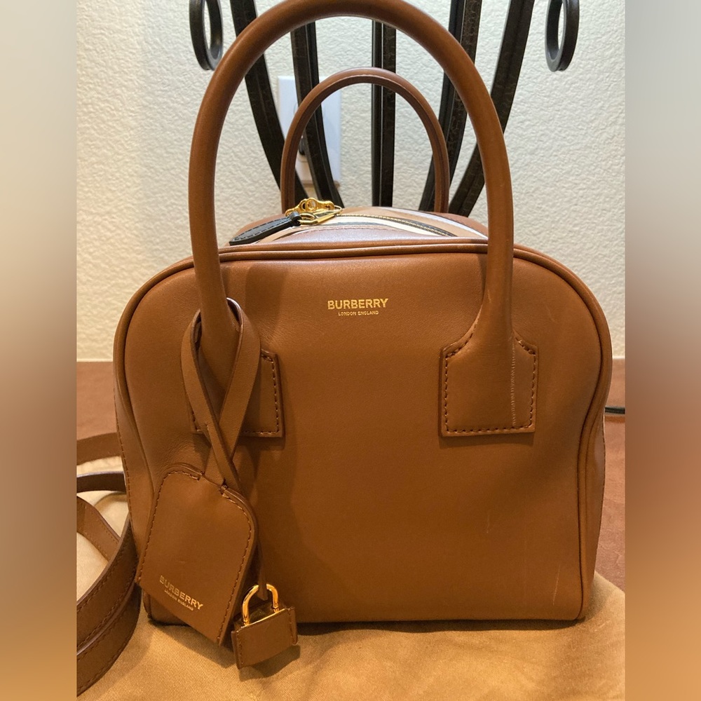Burberry Small Cube bag in soft calfskin leather